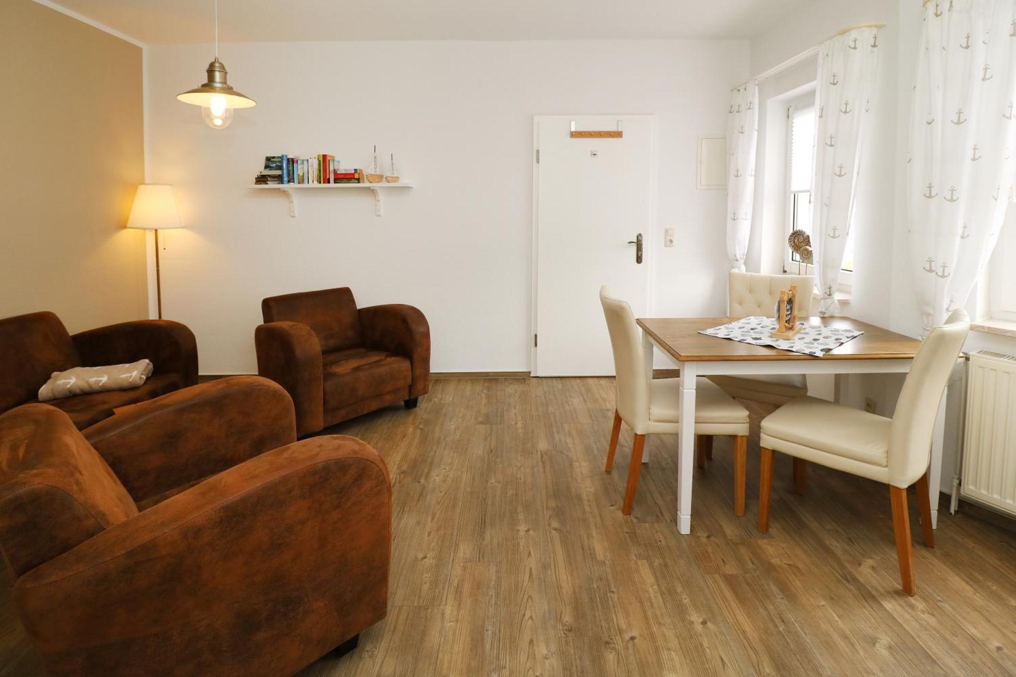 Strandkojen Trassenheide Luaran gambar